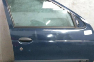 Porte avant droit RENAULT MEGANE 1 Photo n°1