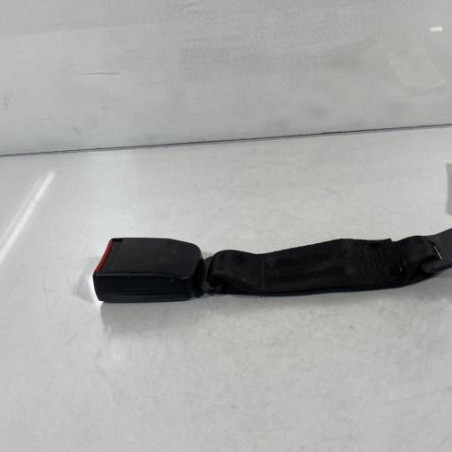 Attache ceinture arriere gauche PEUGEOT 309