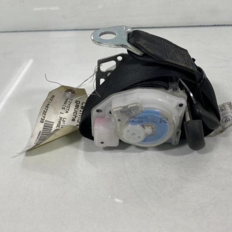 Ceinture arriere gauche TOYOTA YARIS 1 Photo n°1