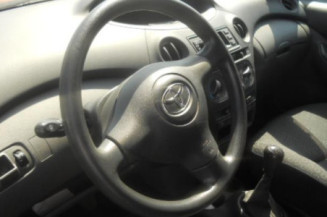 Ceinture arriere gauche TOYOTA YARIS 1