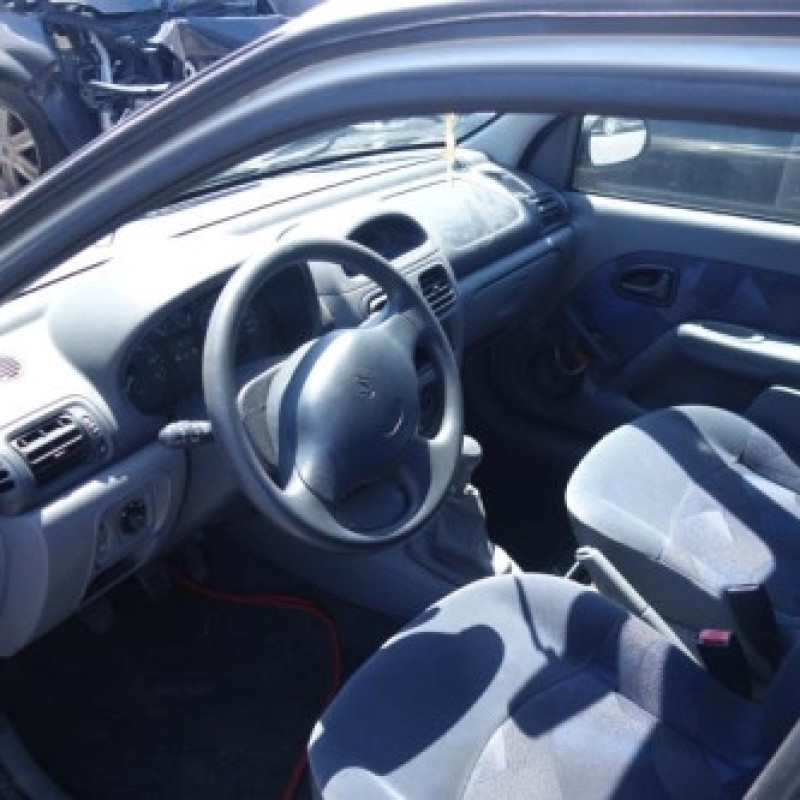Interrupteur de leve vitre avant gauche RENAULT CLIO 2 Photo n°8