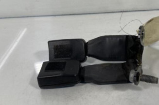 Attache ceinture arriere droit FORD FUSION