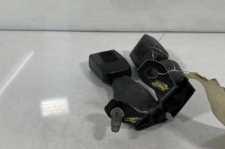 Attache ceinture arriere droit FORD FUSION