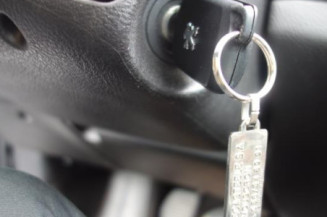 Pretensionneur de ceinture avant droit PEUGEOT 607
