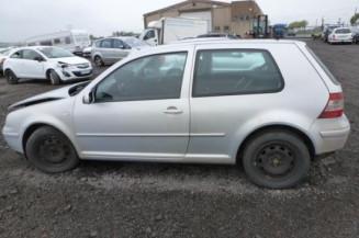 Ceinture arriere gauche VOLKSWAGEN GOLF 4