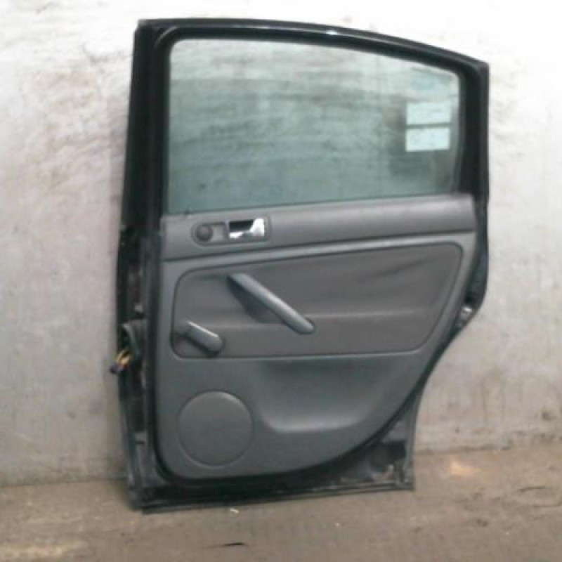 Porte arriere droit VOLKSWAGEN PASSAT 4 Photo n°2