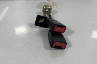 Attache ceinture arriere gauche VOLKSWAGEN PASSAT 4 Photo n°1