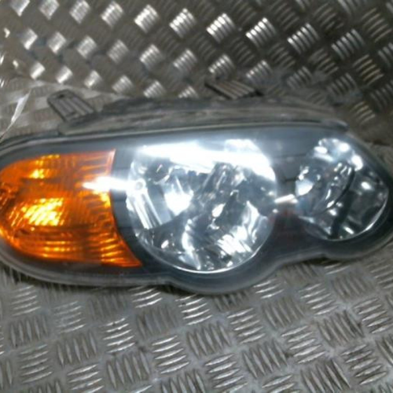 Optique avant principal droit (feux)(phare) KIA SHUMA 2 Photo n°1