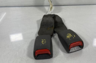 Attache ceinture arriere droit KIA SHUMA 2 Photo n°1