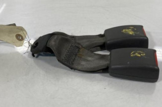 Attache ceinture arriere droit KIA SHUMA 2