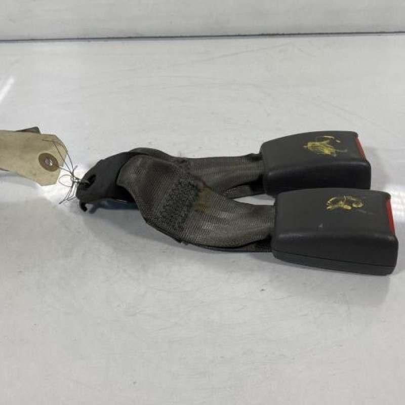 Attache ceinture arriere droit KIA SHUMA 2 Photo n°3