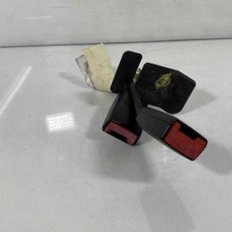 Attache ceinture arriere gauche AUDI A4 1 Photo n°1