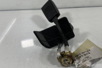 Attache ceinture arriere gauche AUDI A4 1