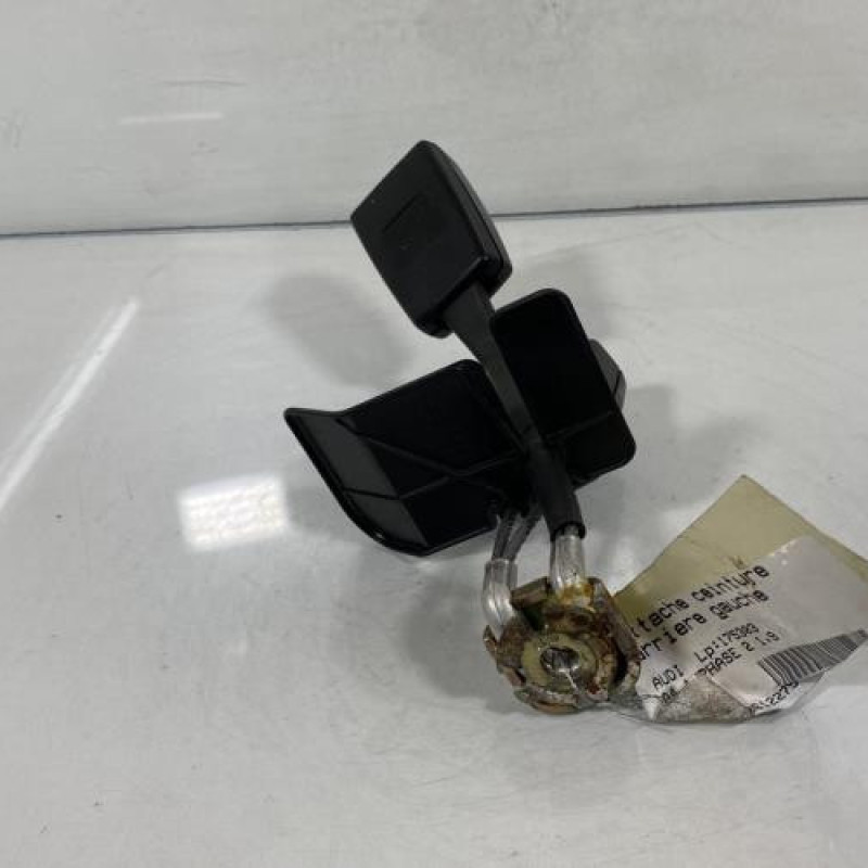 Attache ceinture arriere gauche AUDI A4 1 Photo n°3