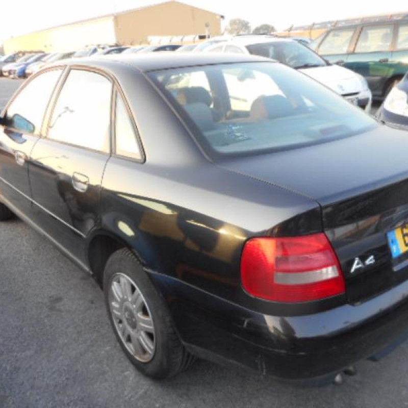 Pretensionneur de ceinture arriere gauche AUDI A4 1 Photo n°7