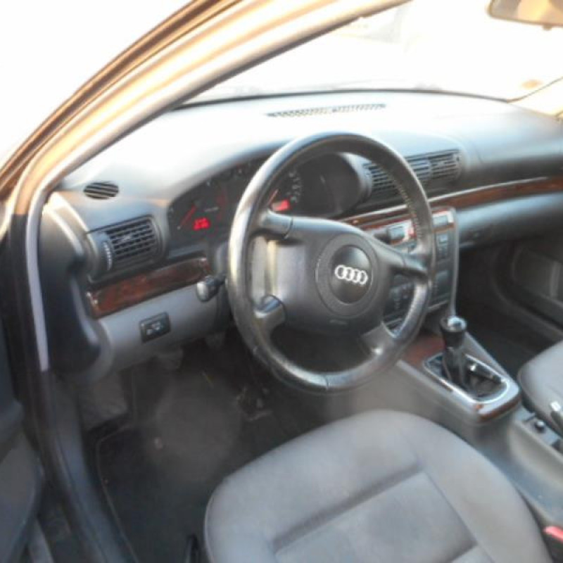Pretensionneur de ceinture arriere gauche AUDI A4 1 Photo n°8