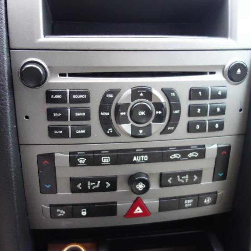 Moteur essuie glace avant droit PEUGEOT 407 Photo n°9