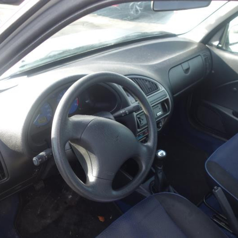 Ceinture arriere gauche CITROEN SAXO Photo n°9
