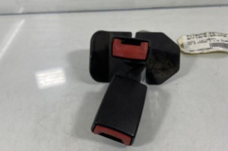 Attache ceinture arriere gauche AUDI A4 2 Photo n°1
