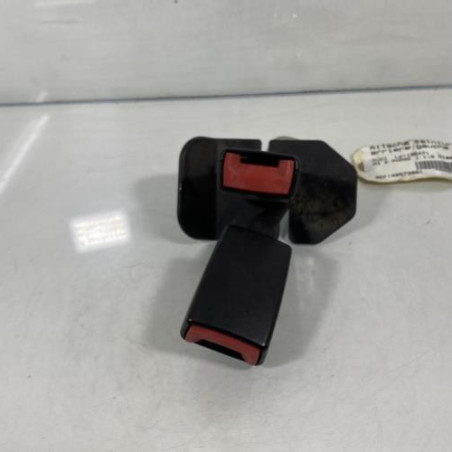 Attache ceinture arriere gauche AUDI A4 2 Photo n°1