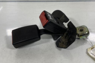 Attache ceinture arriere gauche AUDI A4 2