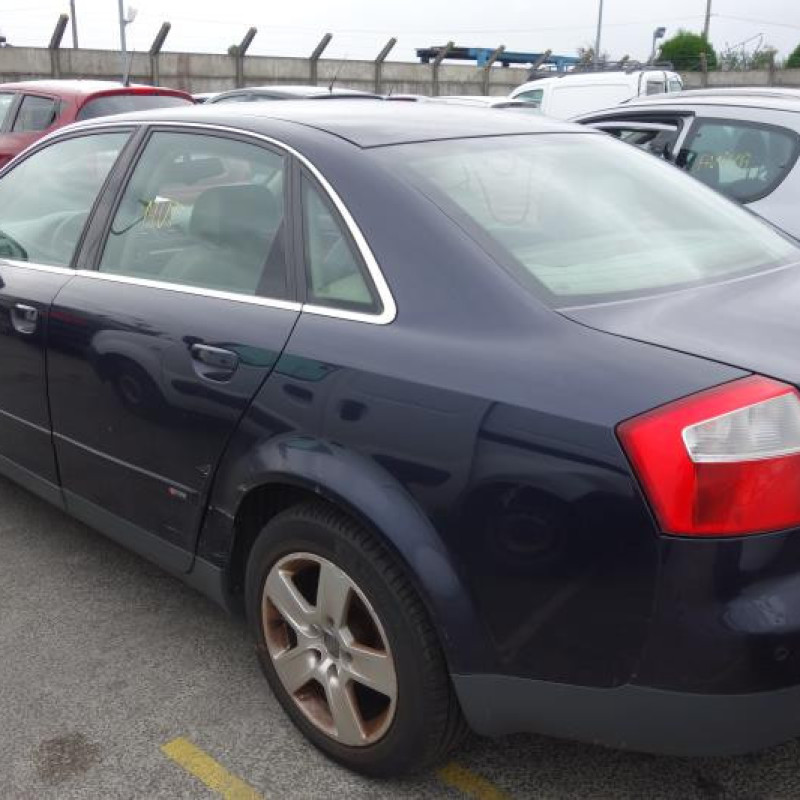 Pretensionneur de ceinture arriere gauche AUDI A4 2 Photo n°7