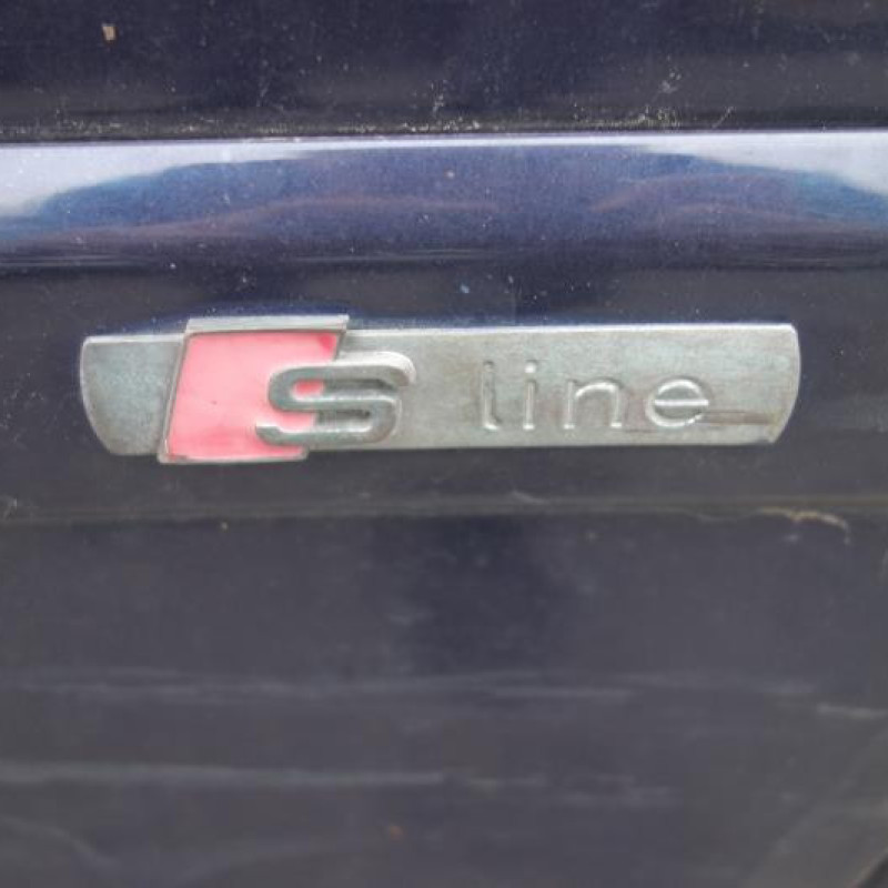 Pretensionneur de ceinture arriere gauche AUDI A4 2 Photo n°8
