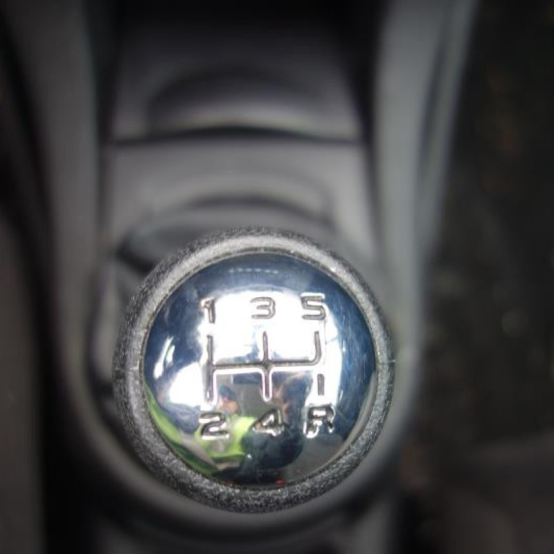 Trappe d'essence CITROEN C4 1 Photo n°13