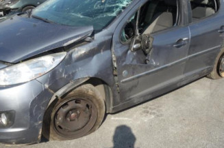 Pompe à carburant PEUGEOT 207