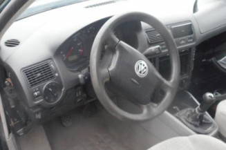 Charniere de capot VOLKSWAGEN GOLF 4