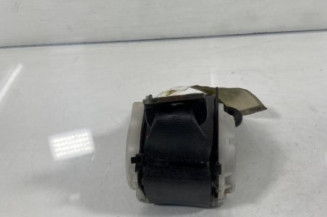 Ceinture arriere droit MAZDA 323 6