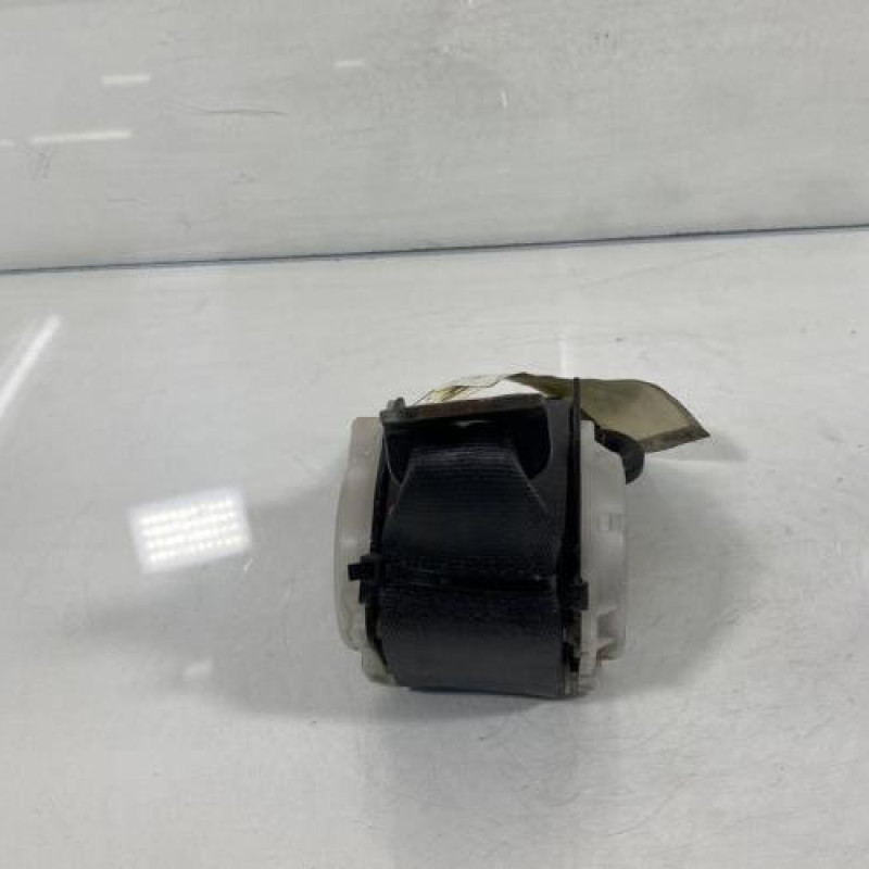 Ceinture arriere droit MAZDA 323 6 Photo n°3