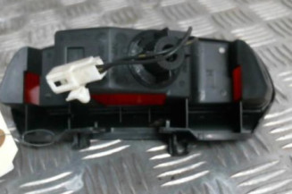 Feu arriere stop central MAZDA 323 6