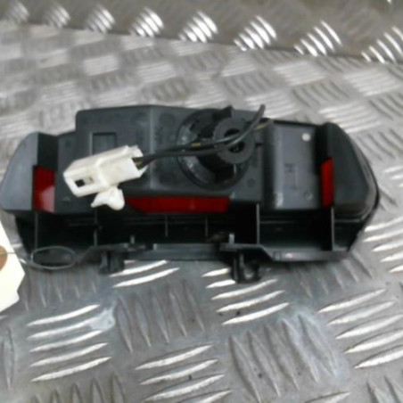 Feu arriere stop central MAZDA 323 6