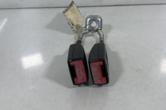 Attache ceinture arriere gauche SEAT CORDOBA 2 Photo n°1