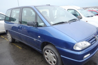 Attache ceinture arriere gauche PEUGEOT 806