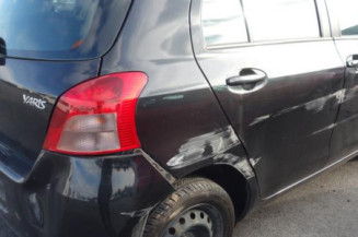 Amortisseur avant droit TOYOTA YARIS 2