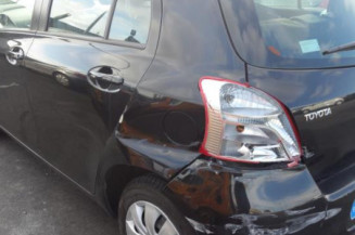 Amortisseur avant droit TOYOTA YARIS 2