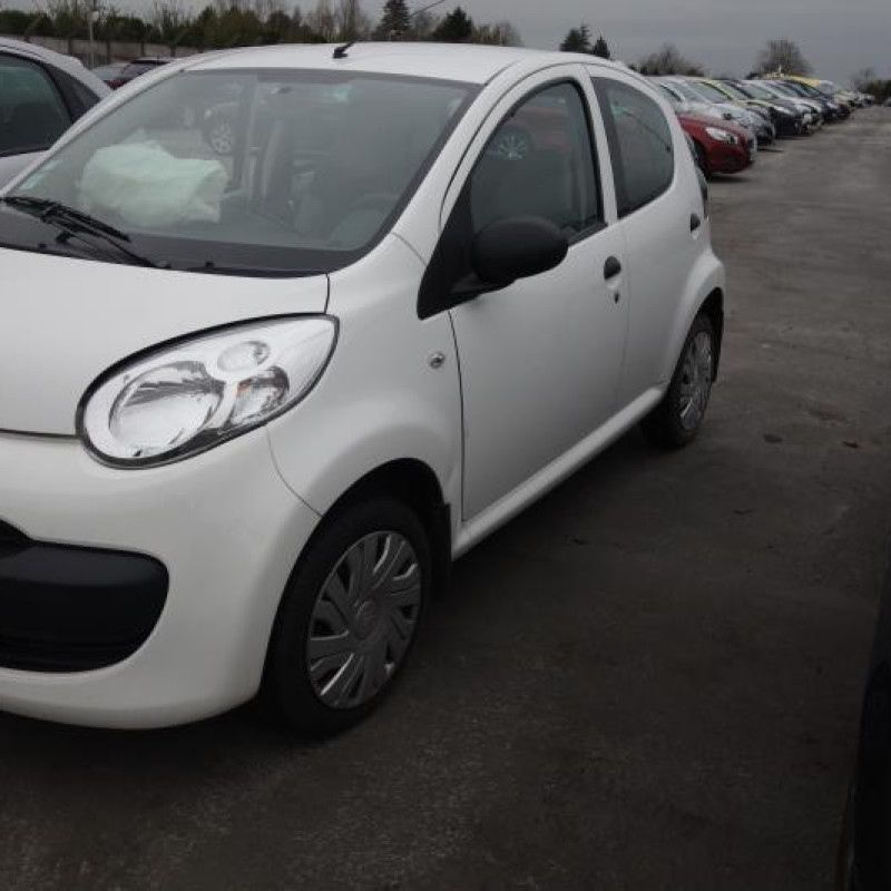 Attache ceinture arriere gauche CITROEN C1 1 Photo n°5
