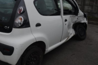 Attache ceinture arriere gauche CITROEN C1 1