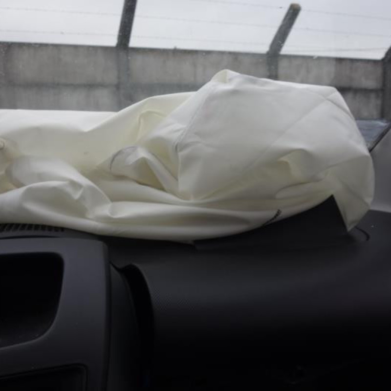 Attache ceinture arriere gauche CITROEN C1 1 Photo n°10