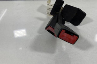 Attache ceinture arriere gauche AUDI A6 2 Photo n°1