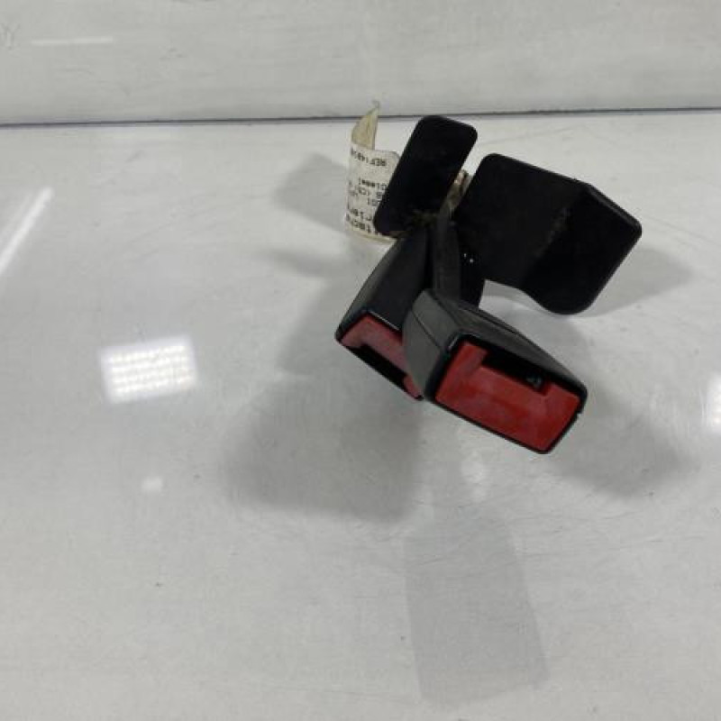 Attache ceinture arriere gauche AUDI A6 2 Photo n°1
