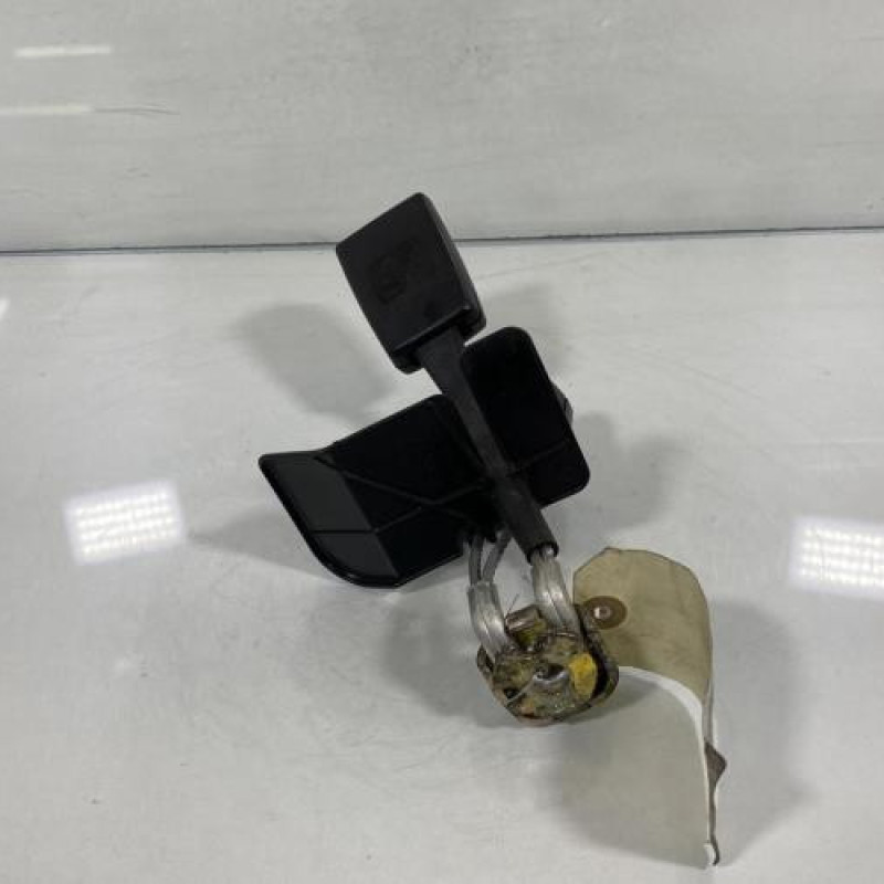 Attache ceinture arriere gauche AUDI A6 2 Photo n°3