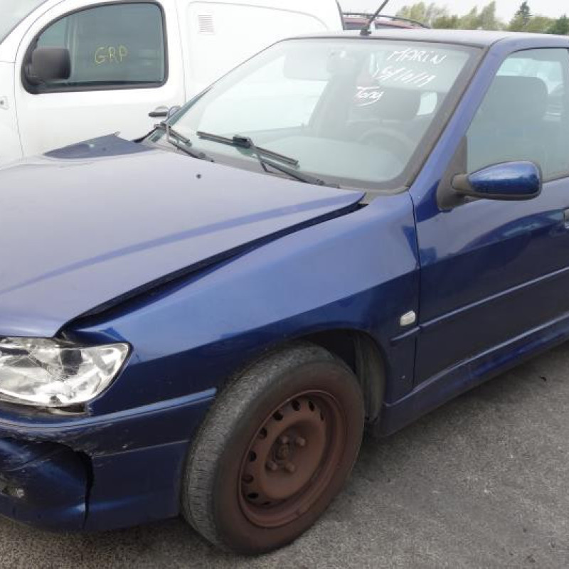 Malle/Hayon arriere PEUGEOT 306 Photo n°3