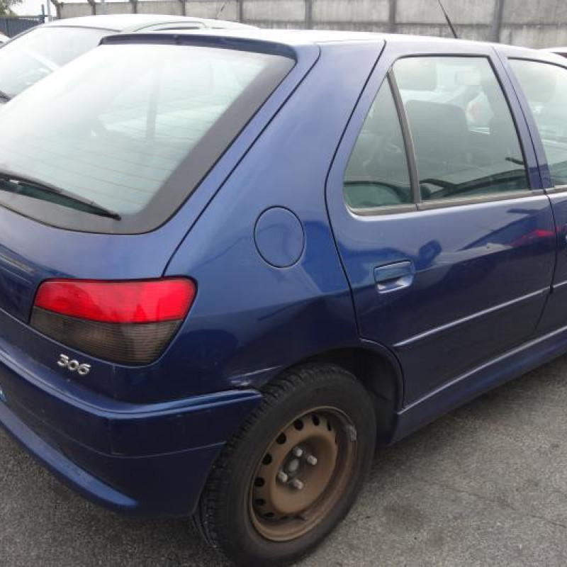 Malle/Hayon arriere PEUGEOT 306 Photo n°5