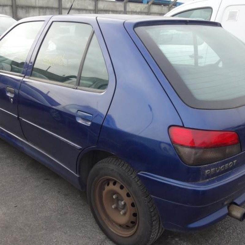 Malle/Hayon arriere PEUGEOT 306 Photo n°6