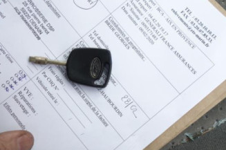 Pompe lave glace avant FORD FIESTA 5