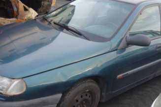 Pretensionneur de ceinture avant droit RENAULT LAGUNA 1