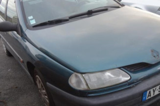 Pretensionneur de ceinture avant droit RENAULT LAGUNA 1